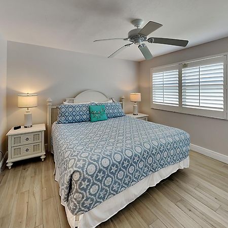 Estero Island Beach Villas 204 Fort Myers Beach Exterior photo